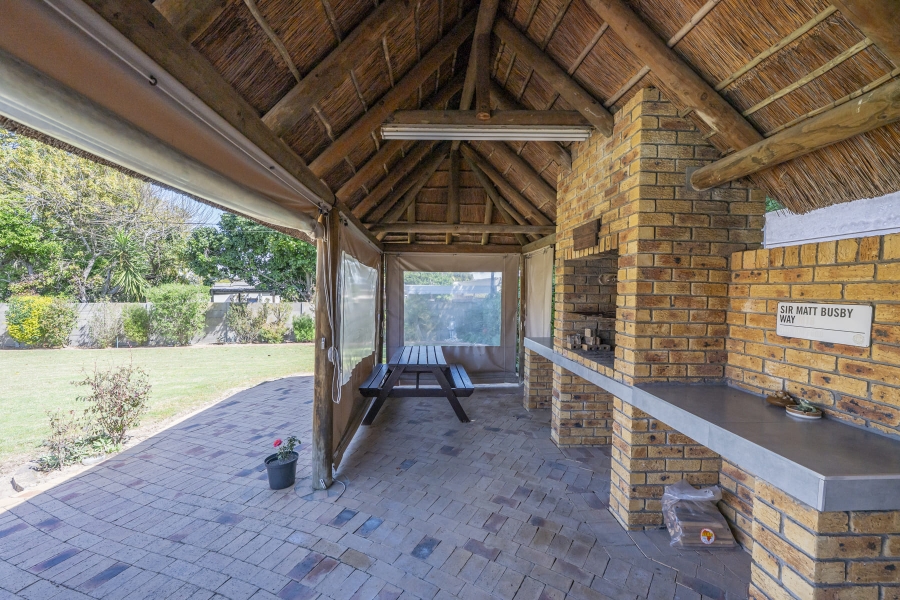 4 Bedroom Property for Sale in Vredekloof Western Cape